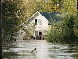 Water Damage vs. Flood Insurance: What’s the Difference?